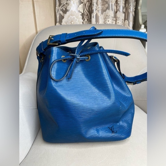 Louis Vuitton Epi Noe Bucket Bag Shoulder Bag Cobalt Blue Leather Tie Closure - Picture 2 of 13